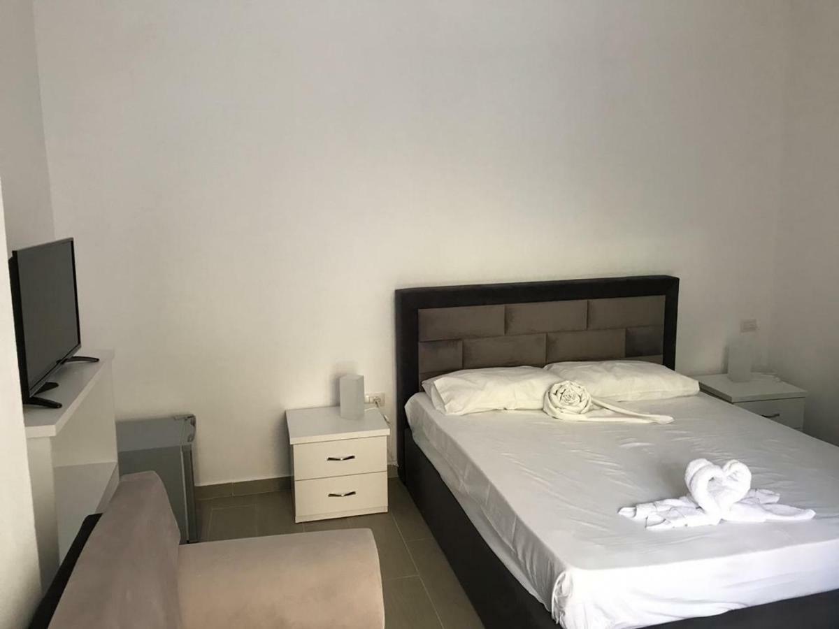 Bregu D.Etit. Bed & Breakfast Vlore Exterior photo
